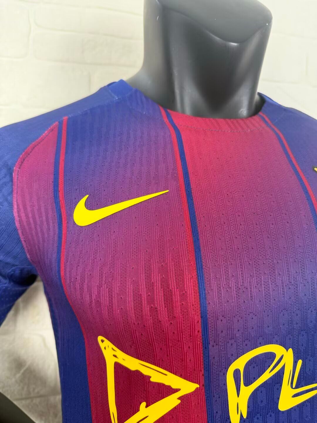 Barcelona Hjemme X Ed Sheeran Herrer Matchdrakt 2025/26