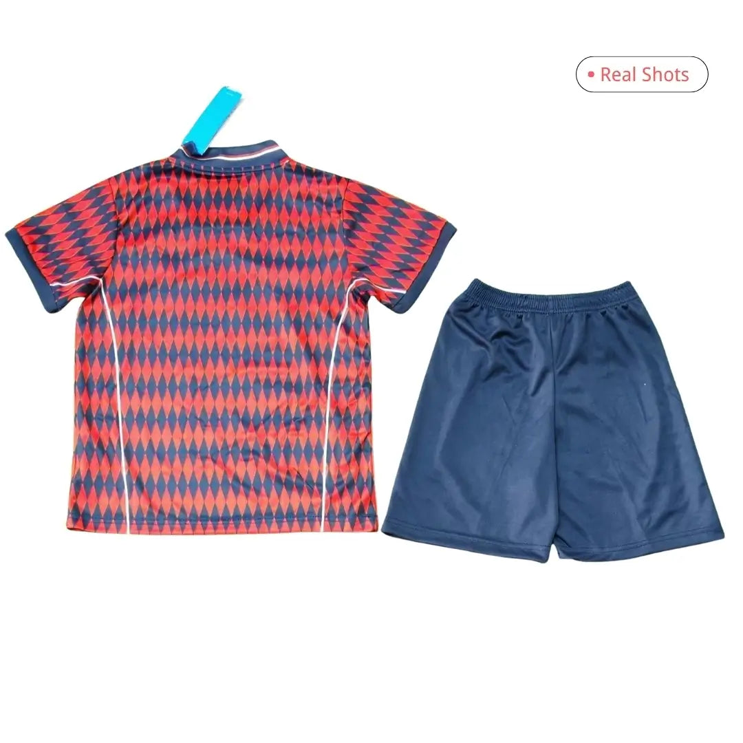 Bayern Munich Lifestyler Barn Drakt + Shorts 2025/26