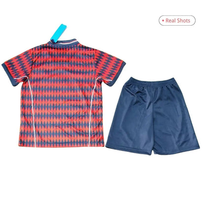 Bayern Munich Lifestyler Barn Drakt + Shorts 2025/26