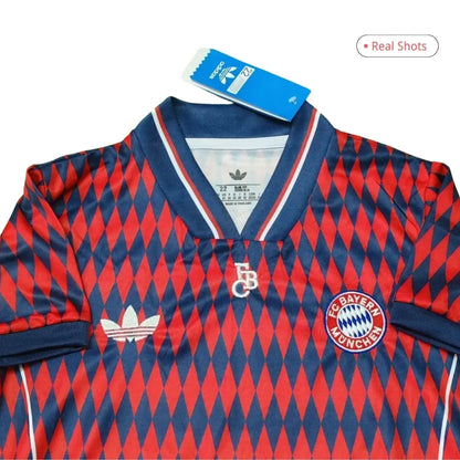 Bayern Munich Lifestyler Barn Drakt + Shorts 2025/26