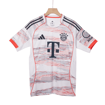 OLISE #17 Bayern Munich Borte Hvit Herrer Fan-drakt 2025/26