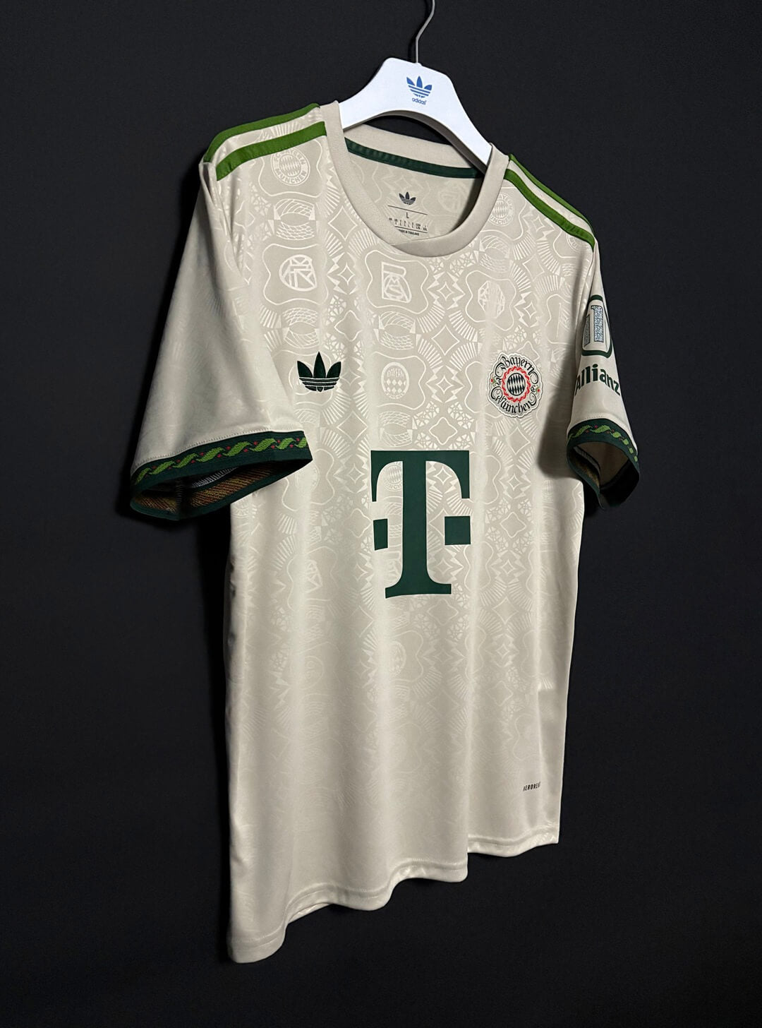 Bayern Munich Oktoberfest Herrer Fan-drakt 2025/26
