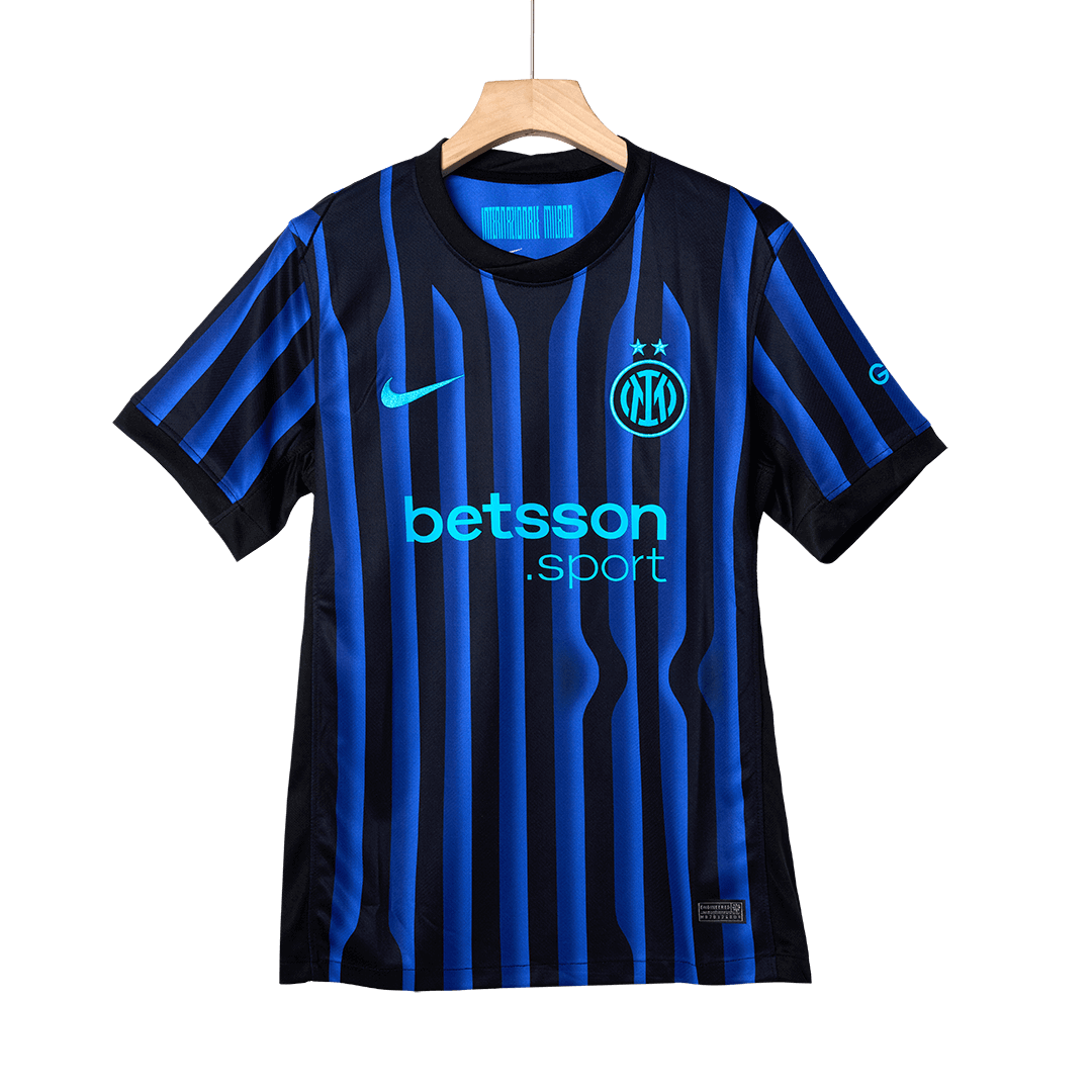 THURAM #9 Inter Milan Hjemme Herrer Fan-drakt 2025/26