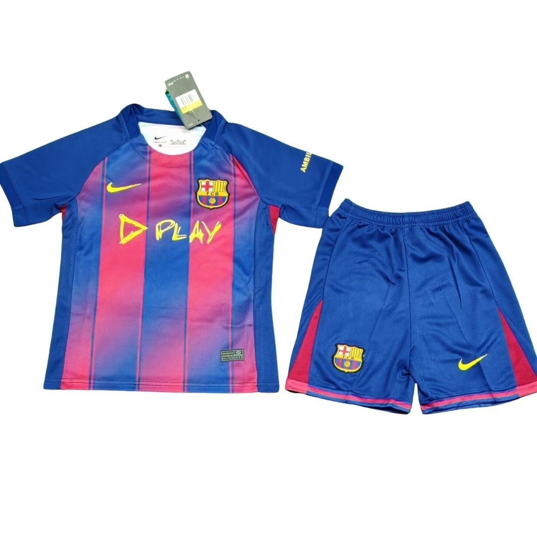 Barcelona Hjemme X Ed Sheeran Barn Drakt + Shorts 2025/26