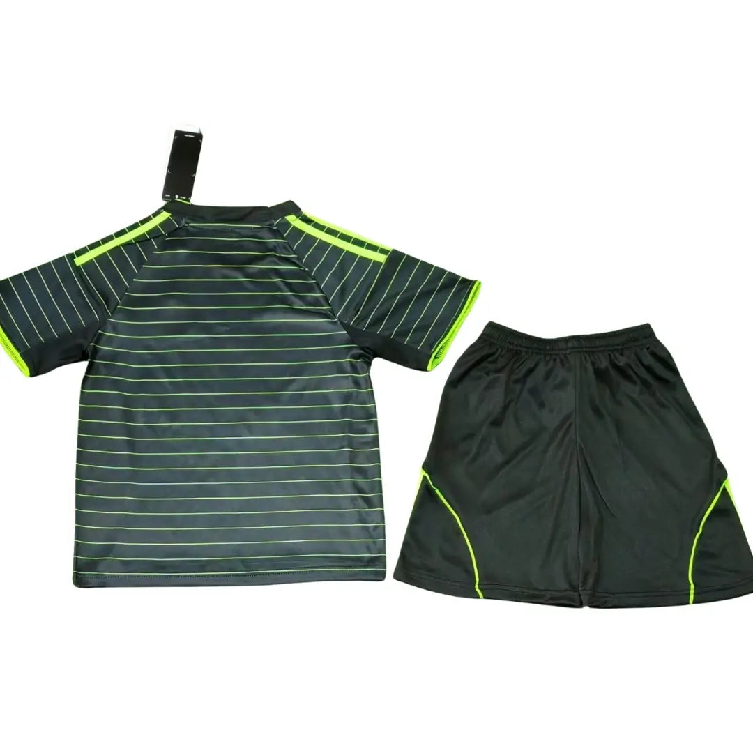 Celtic Borte Barn Drakt + Shorts 2025/26