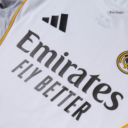 Real Madrid Hjemme MODRIĆ #10 Hvit Herrer Matchdrakt 2025/26