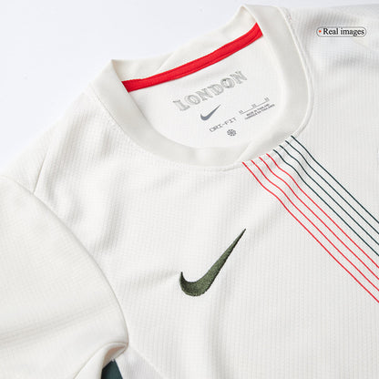 Chelsea Borte Barn Draktsett 2025/26 – Trøye + Shorts + Strømper